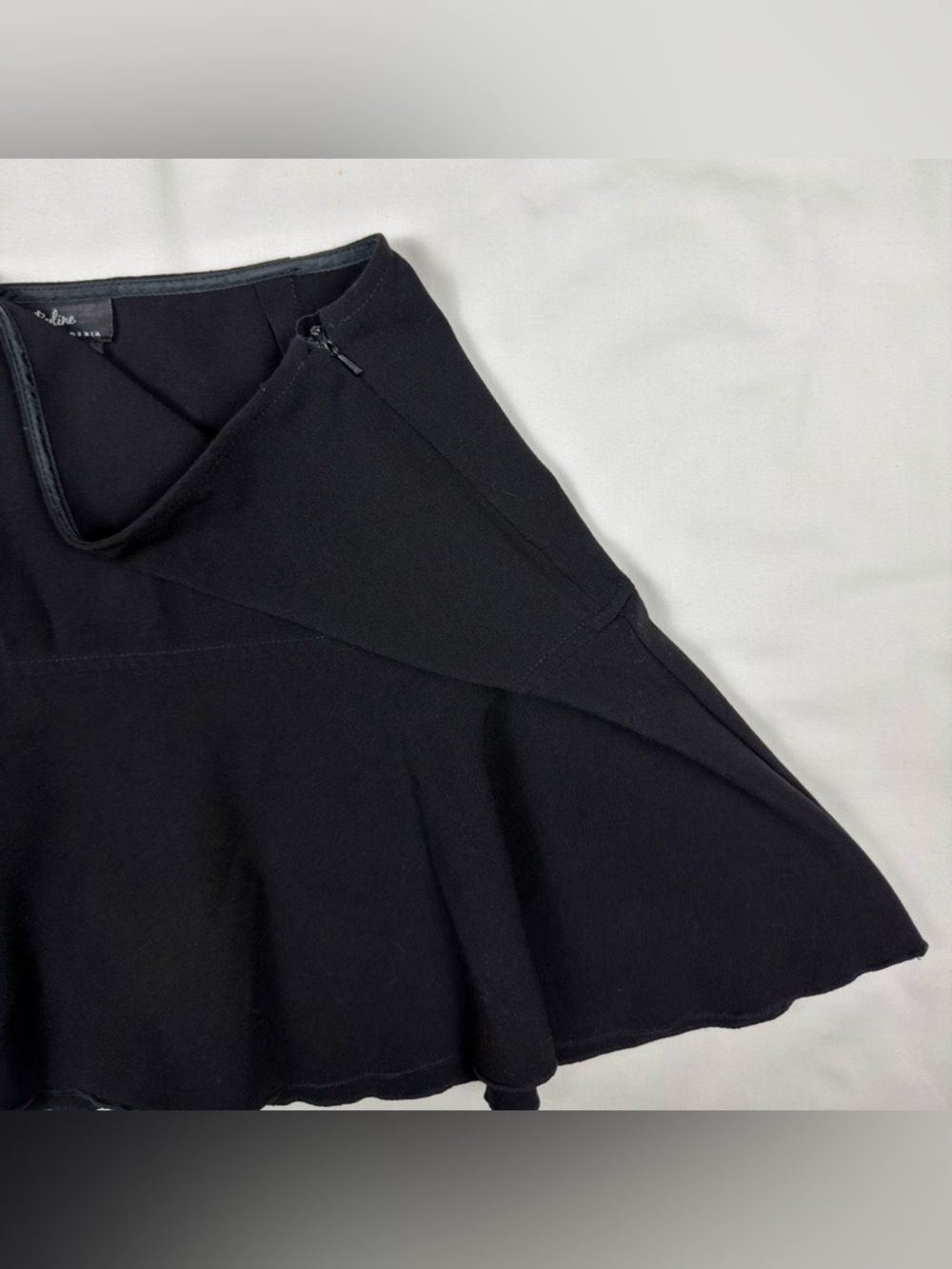 Y2K Low Rise Black Mini Skirt - Picture 3 of 7